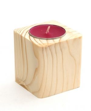 Wooden candleholder 6x5,5x5,5cm - 1584